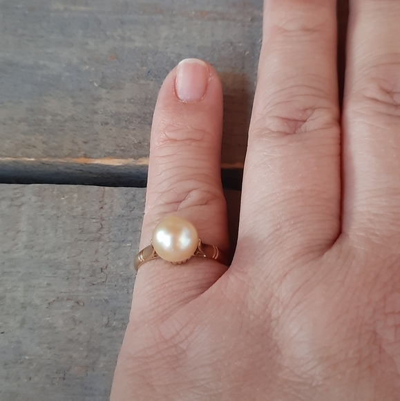 Vintage 18K Yellow Gold Custom Made Cultured Pearl Ring - Picture 10 of 16
